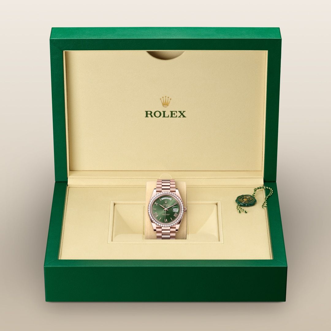 Rolex Day Date Olive Green Diamond Bezzle Zr Yz Premium